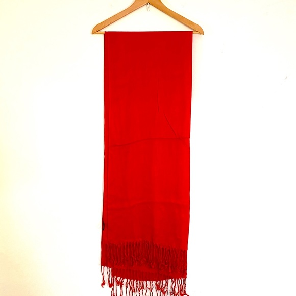 NWT RED CHINOIS LARGE PASHMINA - Picture 1 of 8